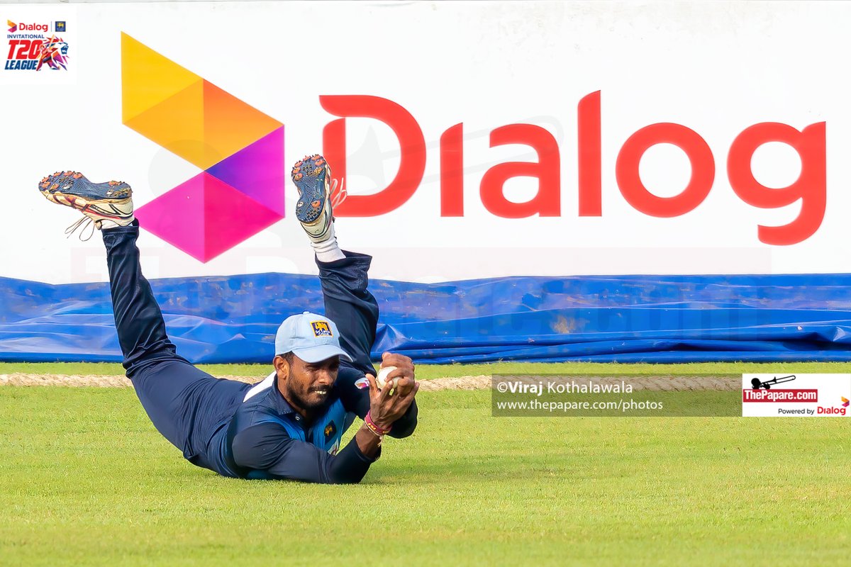 DonVirajK's tweet photo. Sahan Arachchige Takes a Catch during Blues vs Reds | Dialog-SLC Invitational T20 League | Match 07๐
More: https://t.co/JW5qvDB6iu
#cricket #cricketphotostos #thepapare #ICC #SLC #Dialog #DialogSLCT20 #SportsPhotography https://t.co/eeGVgJZPaJ
