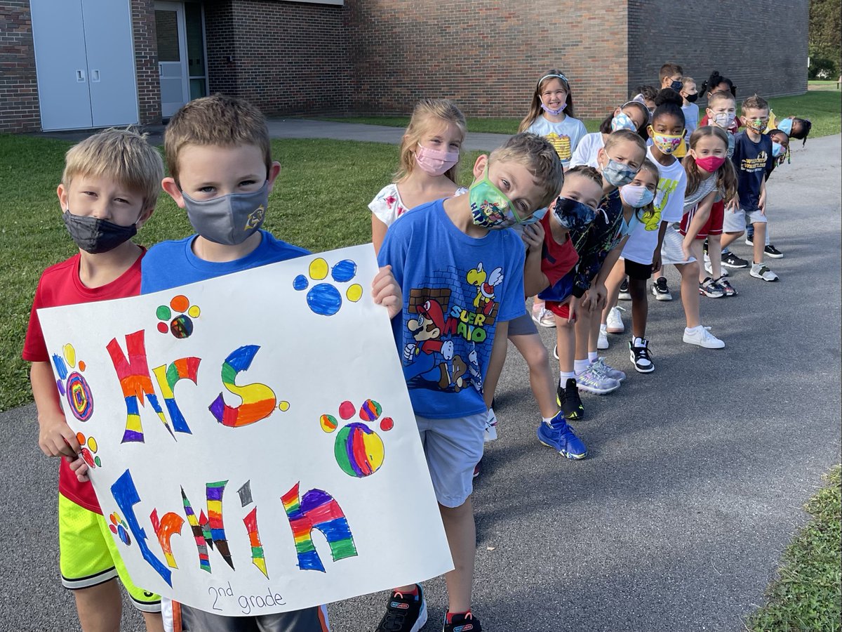 STE wishes and cheers floated out into the universe at our P2 Kick off Parade  <a href="/WestGeneseeCSD/">West Genesee Schools</a> <a href="/StonehedgeWG/">Stonehedge</a>