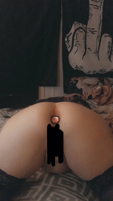 🍓🔪CumCow🐮💋's pics and videos - E kbo VXoAM7D63 jpg:small image 9