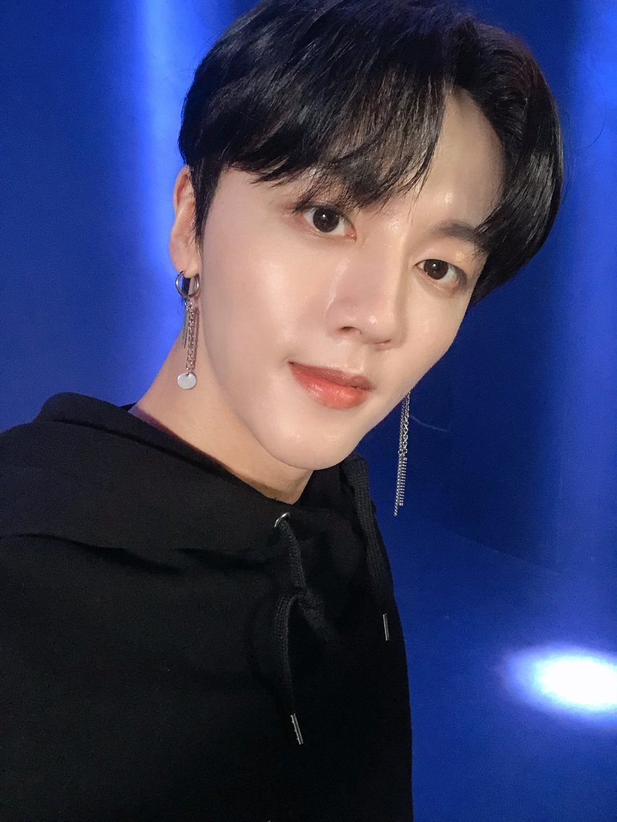 KYBLOOKS's tweet photo. #YOUNGBIN #영빈 #ヨンビン #SF9 https://t.co/RDfzBMl8Jf