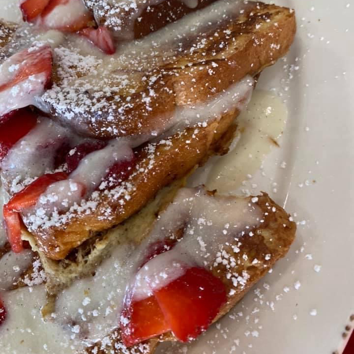 SunsetBayCafe's tweet photo. Ready for Brunch this Saturday? 8 am to 2 pm 🙌

Pictured here is our Strawberry Cream Cheese French Toast! 🤤 
•
•
•
Order to-go online at: https://t.co/QrMQ9VLjtM
#sunsetbaycafesandestin #sunsetbaycafe #frenchtoast #strawberry #brunch #breakfast  #visitFL #todoindestin https://t.co/8CZymwv8gz