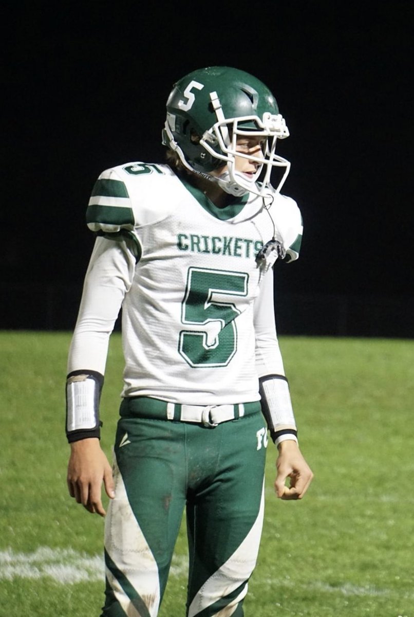AnchorTMick's tweet photo. Records were meant to the broken.
New Fall Creek Records: 
Passing Yards in One Game: 356, Eli Laube (9/17/21 @ Neillsville)
Receiving Yards in One Game: 171, Leo Hagberg (9/17/21 @ Neillsville)

Shout out to the offensive line.
Hard work pays off. (Martzke also had 100 yds rec) https://t.co/NTNfrnslt1