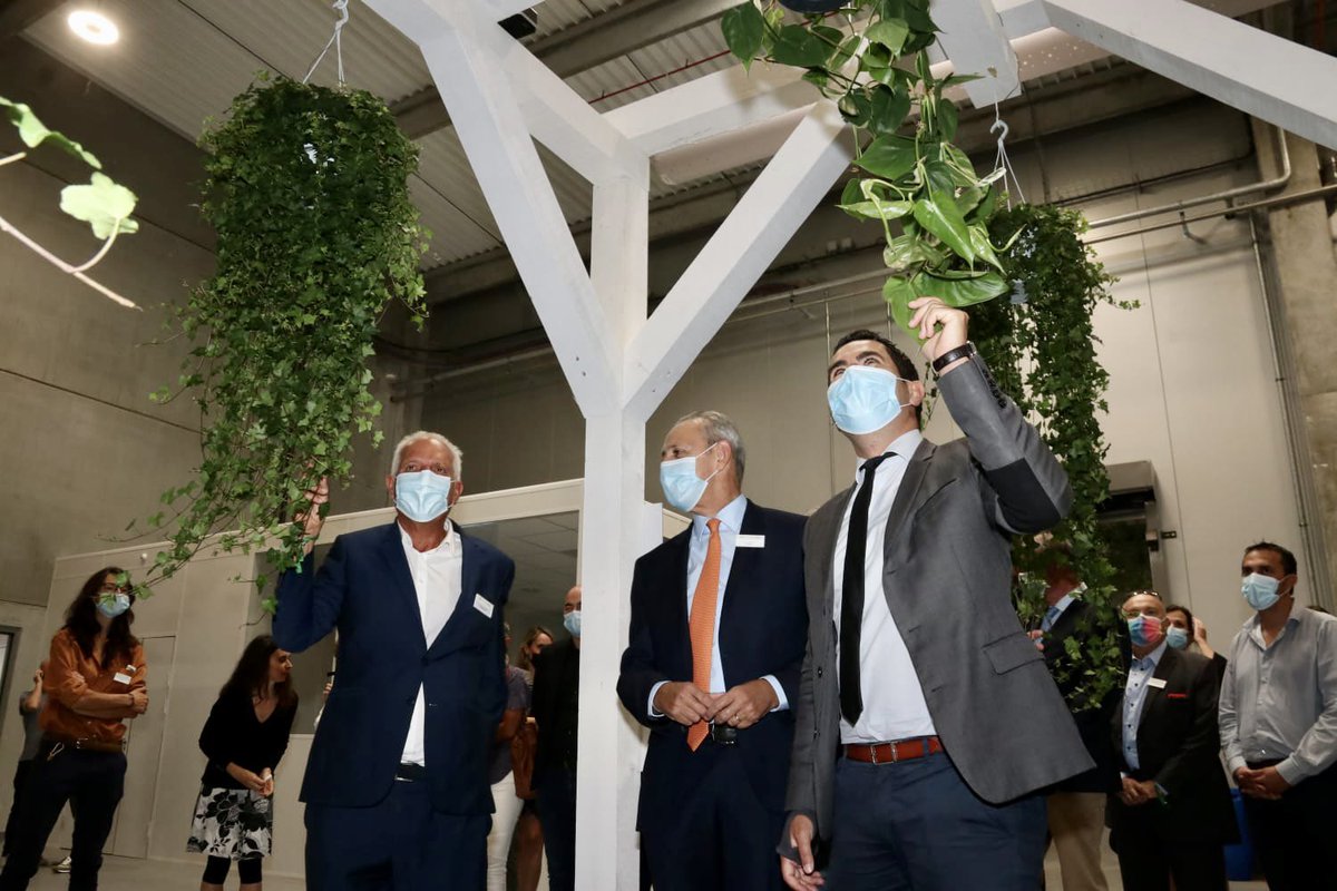 🌺 TechnicoFlor, un leader mondial de la parfumerie à #Allauch !

Avec François-Patrick Sabater, son Président-fondateur, TechnicoFlor a inauguré son deuxième centre de production au cœur de la Zone d’activités de Fontvieille 👉🏻 facebook.com/792019553/post…