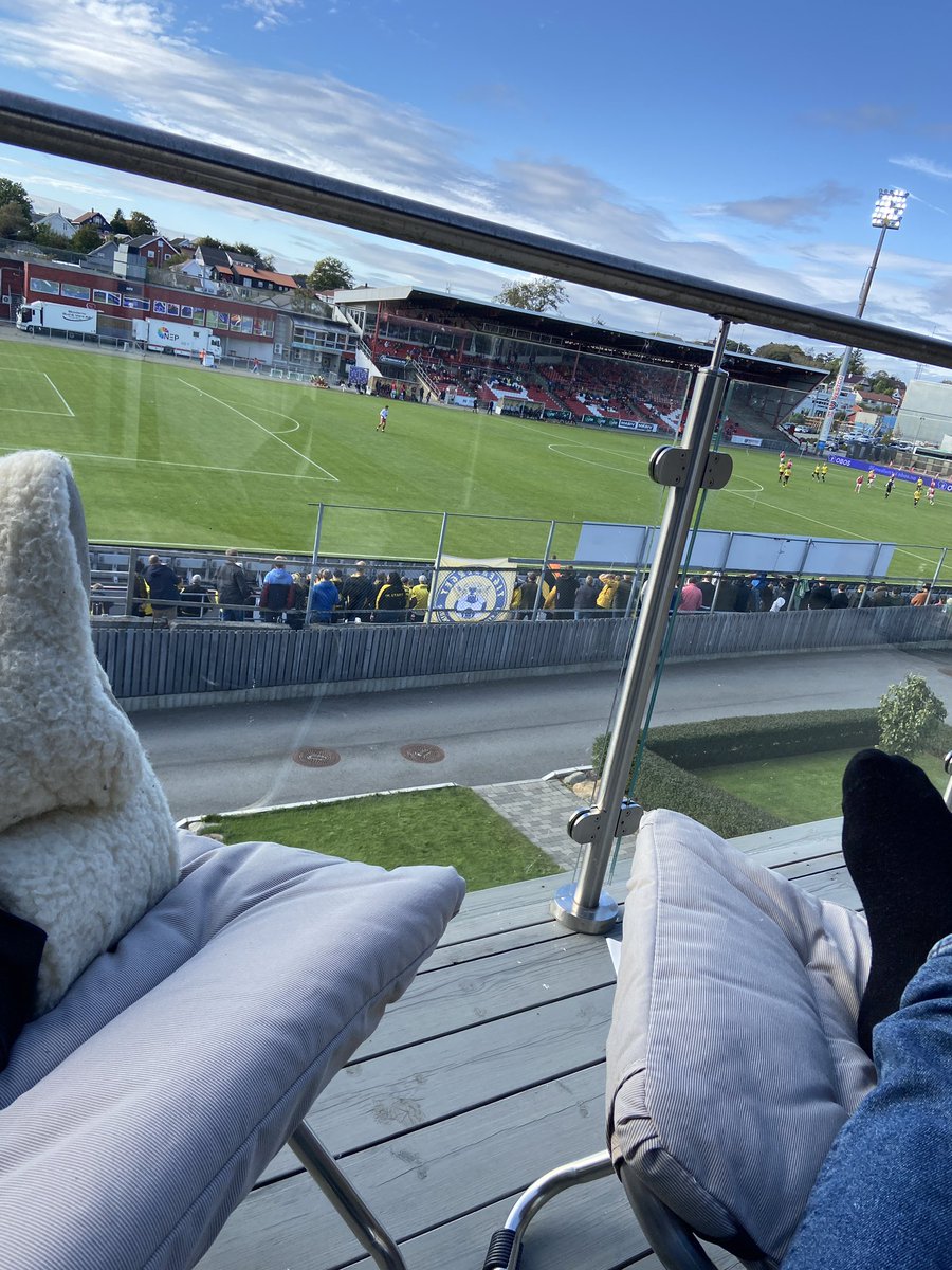 AtleGud's tweet photo. @LBenestad Ti-tolv som holder koken, men tar ikke helt av🤷‍♂️😂 https://t.co/7qzt6RLi0Z
