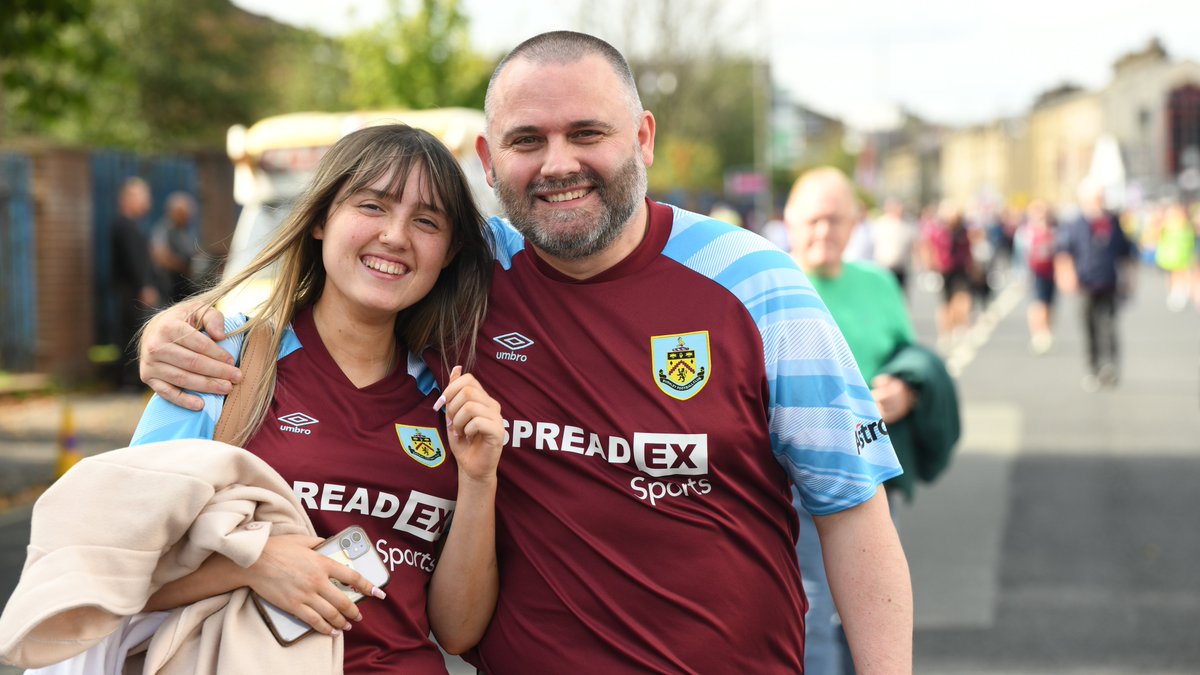 BurnleyOfficial's tweet photo. 🏟️ We love seeing you making your way into Turf Moor on a matchday ❤️

#UTC https://t.co/DcWTPHhXoq