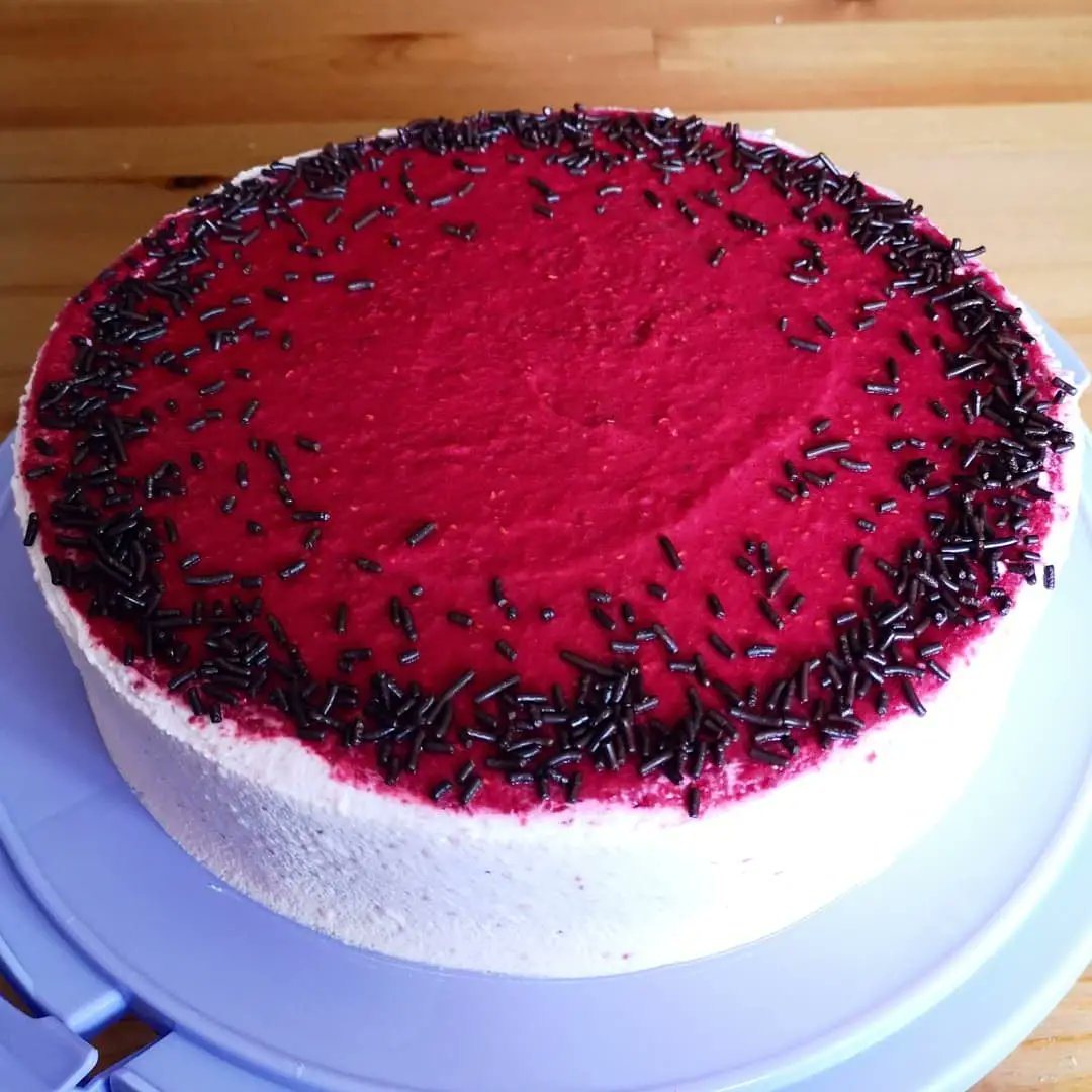 Mimi_Miruki's tweet image. #raspberrychocolatecake #raspberrychocolate #raspberrycake #chocolatecake #cake #cakephoto #cakedeco #cakephotography #cakedecorating #cakelover #cakelovers #bakinglove #bakingfun