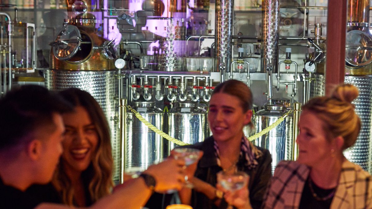 Tucked away beneath the streets of London’s Square Mile, you’ll find our hidden treasure bar and distillery – the perfect place to escape city life, and indulge in delicious #CityofLondonDistillery & #WhitleyNeill gins. 👌 #WhitleyNeillGin #CityofLondonDistillery