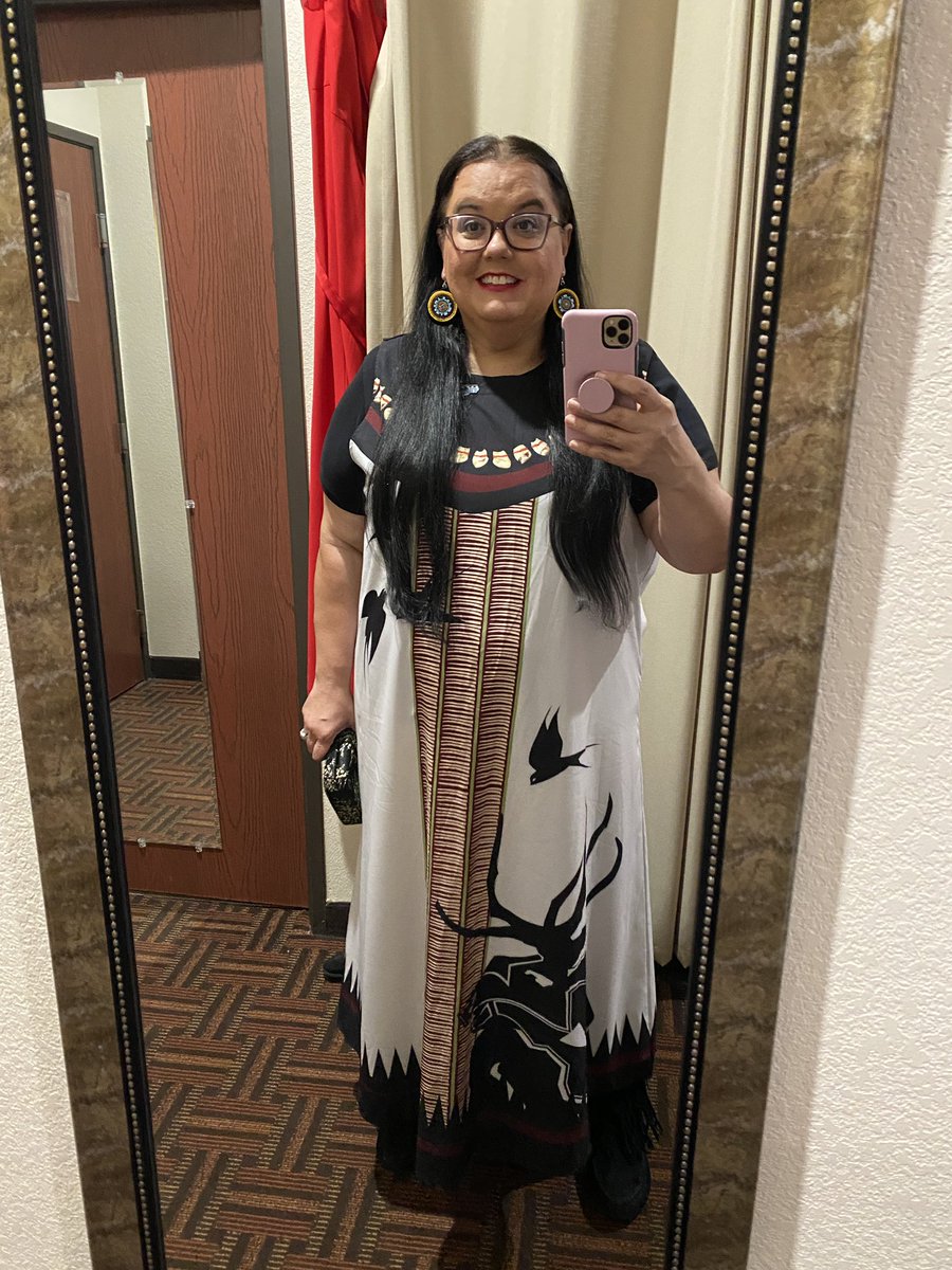 LeaMcCormick19's tweet image. My version of “Western Wear” for last night’s cocktail party. I absolutely adore J.Okuma. #jokuma #nativefashion #nativeactor
