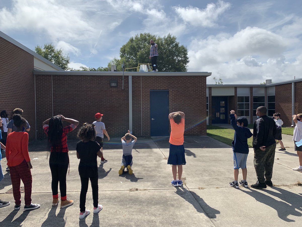 Mrs. Saal's Class tweet media