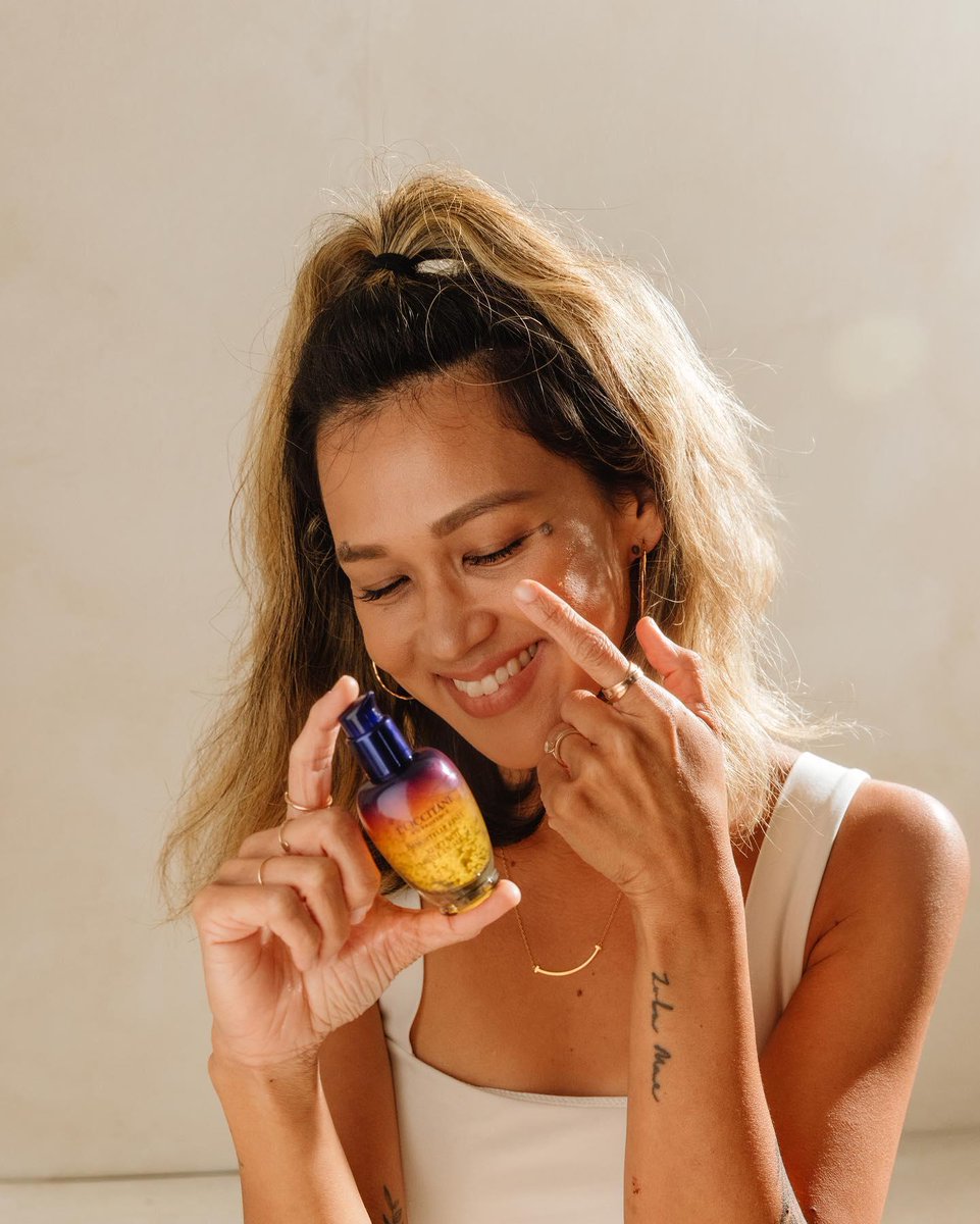 L'OCCITANE US (@loccitaneusa) on Twitter photo "I serendipitously picked up this bottle of golden goodness and I have never stopped using it since. π" π·: <a href="/aarikalee/">Aarika Lee</a> "I serendipitously picked up this bottle of golden goodness and I have never stopped using it since. π" π·: <a href="/aarikalee/">Aarika Lee</a>