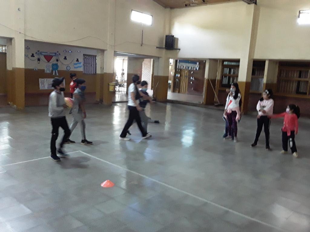 Hoy sabado seguimos desarrollando con mucho entusiasmo diversas actividades en los talleres de Escuelas Abiertas Terrones Riera -- Oran <a href="/RobertoIRamos/">Roberto Ismael Ramos</a> <a href="/PseSalta/">Políticas Socioeducativas Salta</a> <a href="/AlancayDel/">CAROLINA ALANCAY</a> <a href="/matiascanepa/">Matías Cánepa</a> <a href="/rdibashur/">roberto dib ashur</a>