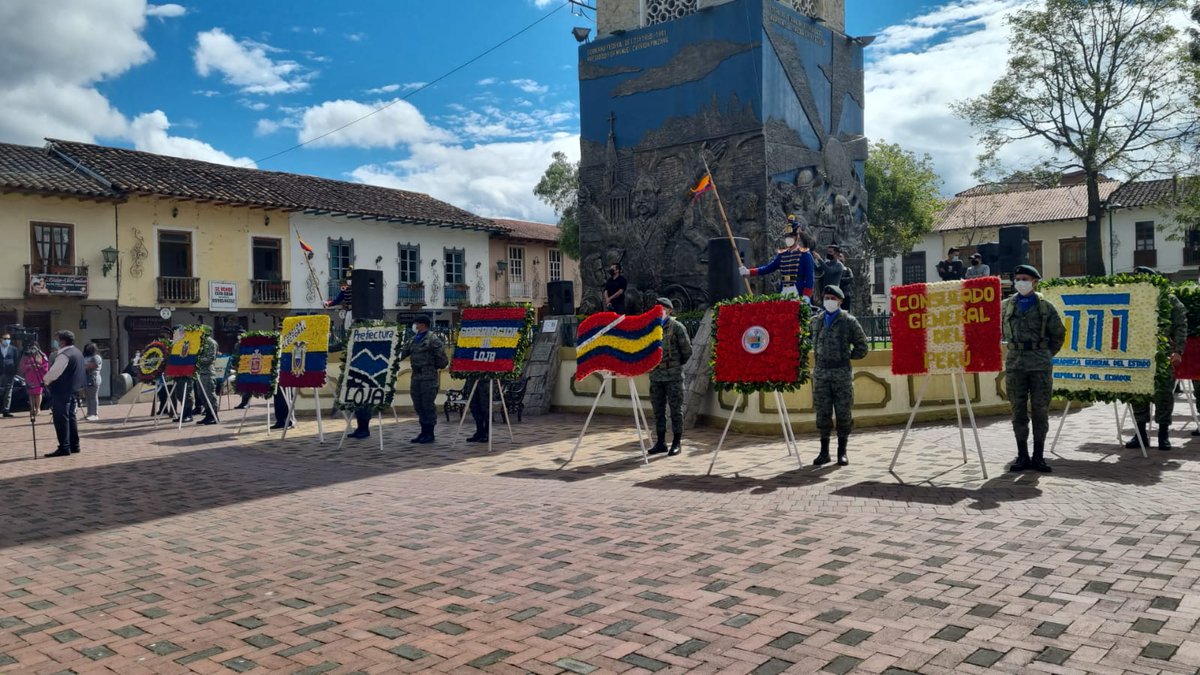 Con la colocación de ofrendas florales en la Plaza de San Sebastián se celebra el Día de la Provincia para recordar los 162 años del Gobierno Federal de Loja. En el evento participa <a href="/imaldoe/">Isabel Maldonado</a>, en representación de la ministra <a href="/mariabrownp/">María Brown Pérez</a>.
#ElCambioYaSeSiente