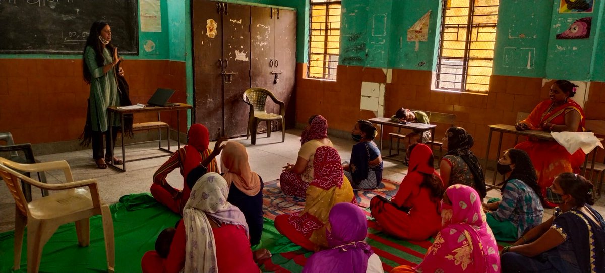 DlcwD's tweet photo. #Ironyisthehygineofthemind
#MSK along with @DMNewDelhi and @NULM_MoHUA organised an awareness camp on #Femininehealthandhygiene with the support of @Milestones NGO &amp; Dr. Anita (Nutritionist) for the beneficiaries of #SHG and adolescent girls.
@WCD_DSW_Delhi @rashmisinghIAS https://t.co/J8Y9djdczg