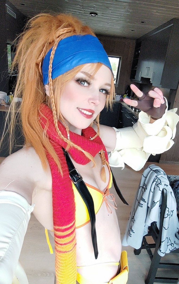By "popular demand" I made Rikku back in 2017 and... I finally took photos 😂