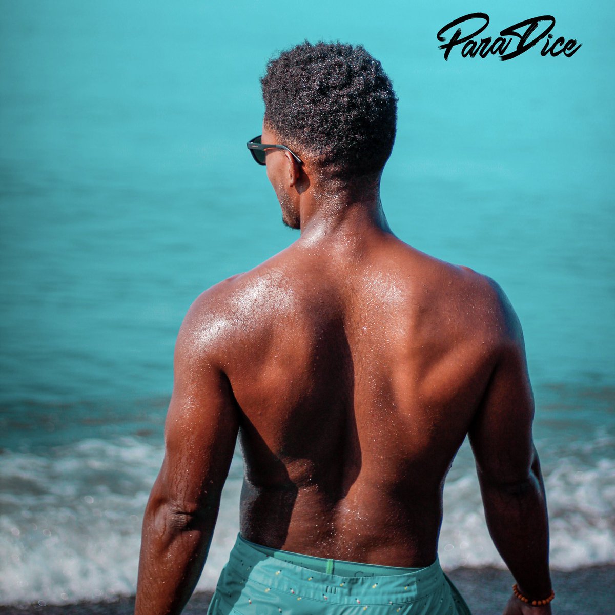 Uploading some of my more recent mixes to Mixcloud 🔈 🎶 🏝 🎲 enjoy!! #TeamParaDice 

mixcloud.com/djParaDice/you…