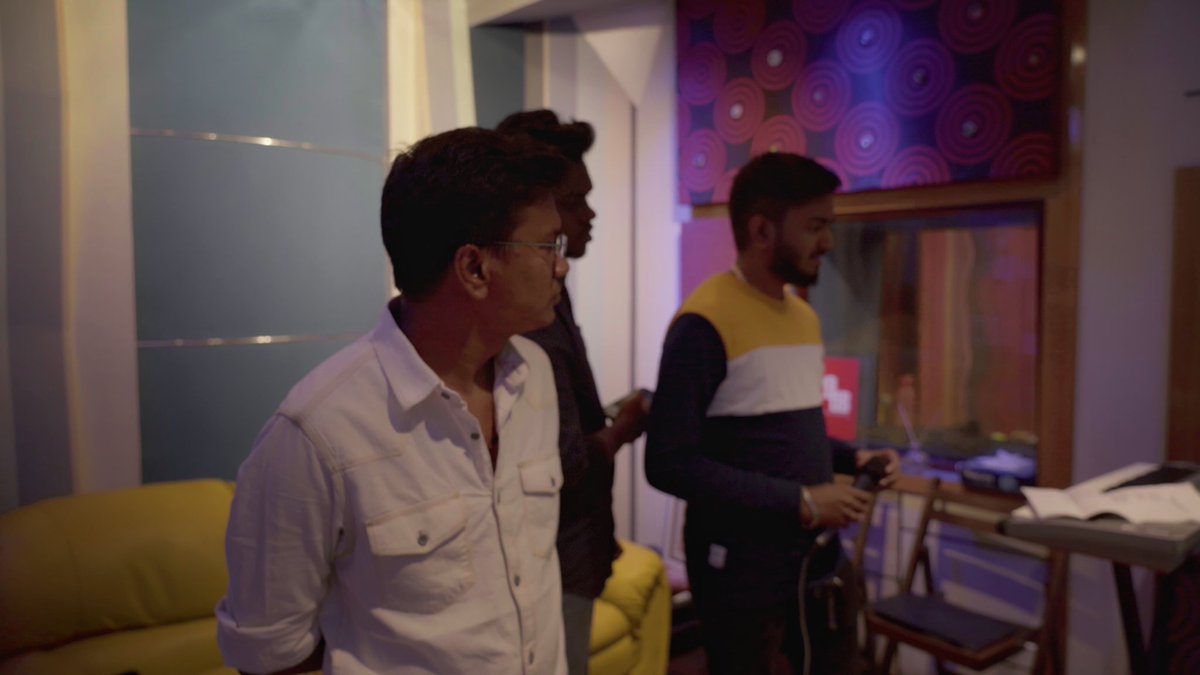 akshaiavm's tweet photo. #chennaiengaannai
#chennaitributesong
https://t.co/MHZiTWNY4v
Song making pic
#trend #trendingreels #trendsetter #chennaiengaannai #chennaisong #chennaitributesong #newpost #new #madras #WHATS #whatsappstatus #kuthusong #vadachennai #cinema #music #musicvideo #AjithKumar https://t.co/e8aR2lf4LG