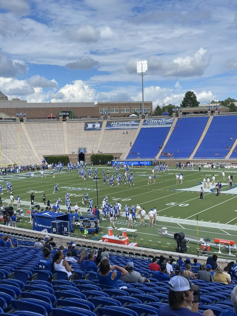 RealMattBarbee's tweet photo. Man it’s good to be back in #WallaceWade #Sec28 @DukeFBTalk @DukeFBCoverage @DukeFOOTBALL https://t.co/YirrhbqL3t