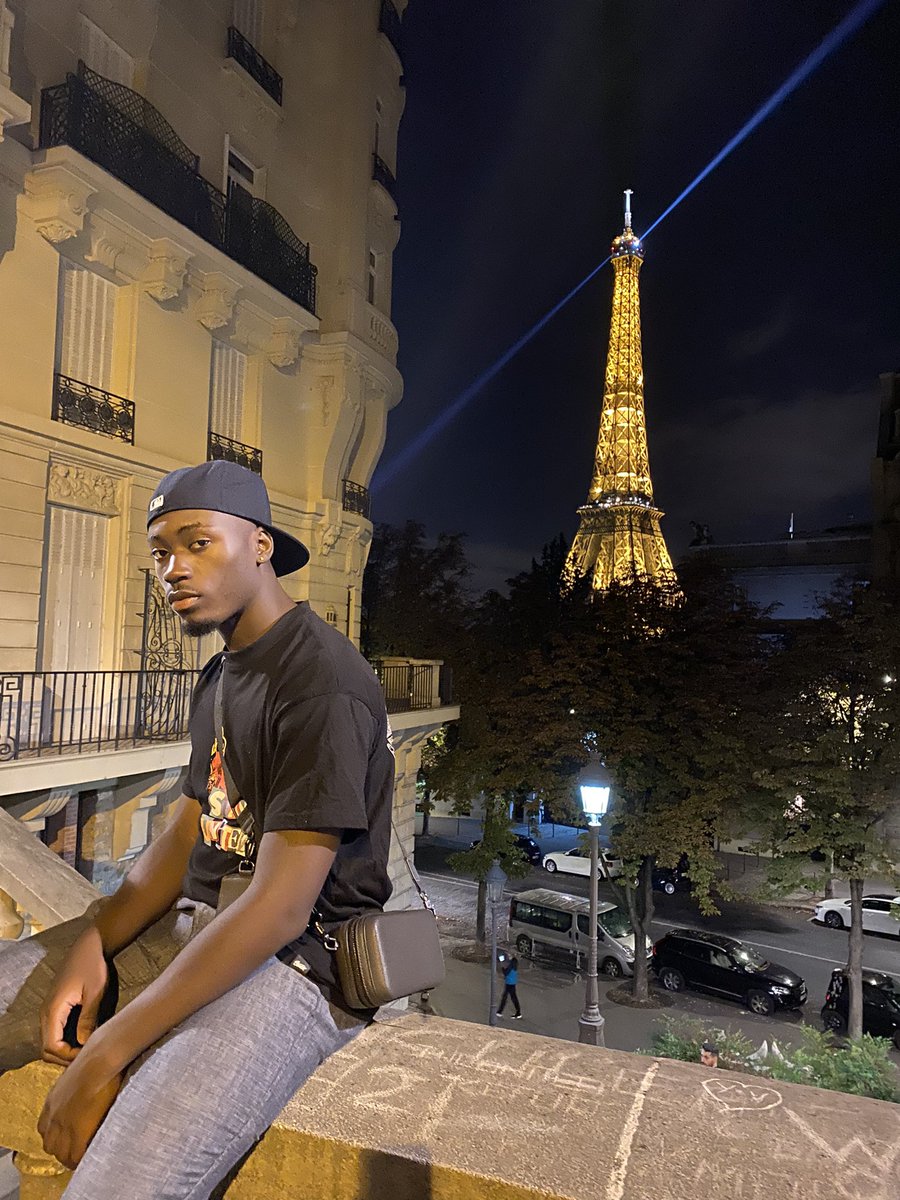 Johnagb25's tweet image. Tard la Nuit 🕸