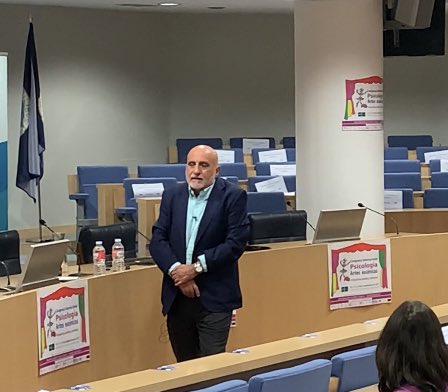 Congreso internacional de psicología y artes escénicas (cipae.es). Conferencia inauguración impartida por <a href="/chemabuceta/">Jose Maria Buceta</a>