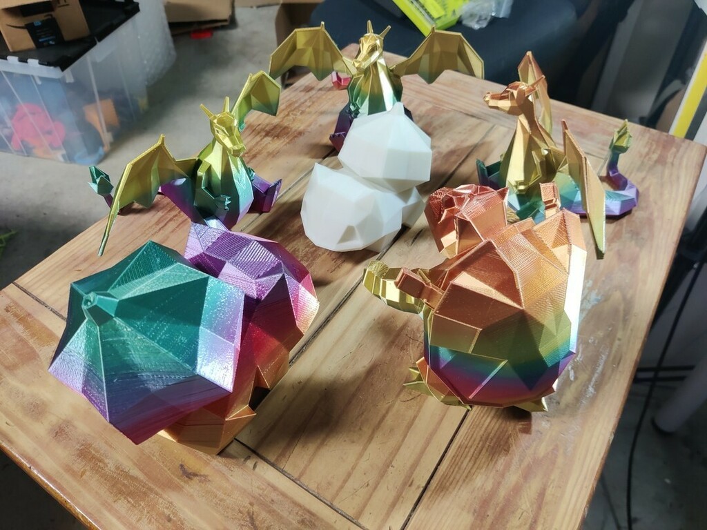 3DGeekPrinting's tweet photo. Decided to have a little fun with these prints before I ship them out.

ALSO anyone else that prints with rainbow filament, does it seem extra abrasive to your nozzle? I've had to replace my nozzles and bowden tubes on both my printers after this latest … https://t.co/GlRY9FQ4nw https://t.co/zPmz6CWSC3