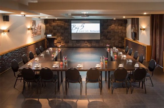 De Algemene Ledenvergadering komt eraan. Deze wordt gehouden op 5 oktober 2021. Graag nodigen wij jullie uit om deze vergadering bij te wonen. De vergadering wordt gehouden in restaurant Bij5, Wilhelminaplein te Naaldwijk.
ltcnaaldwijk.nl/nl/algemene-le…