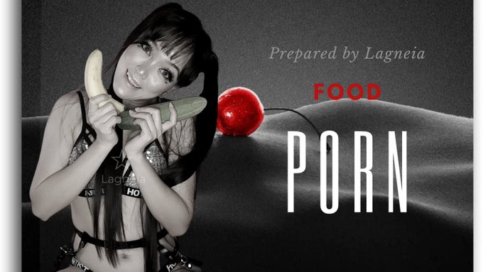 FOOD PORN by LAGNEIA I had a little break from my sexercise for lunch. Everyone need some sextra vitamins