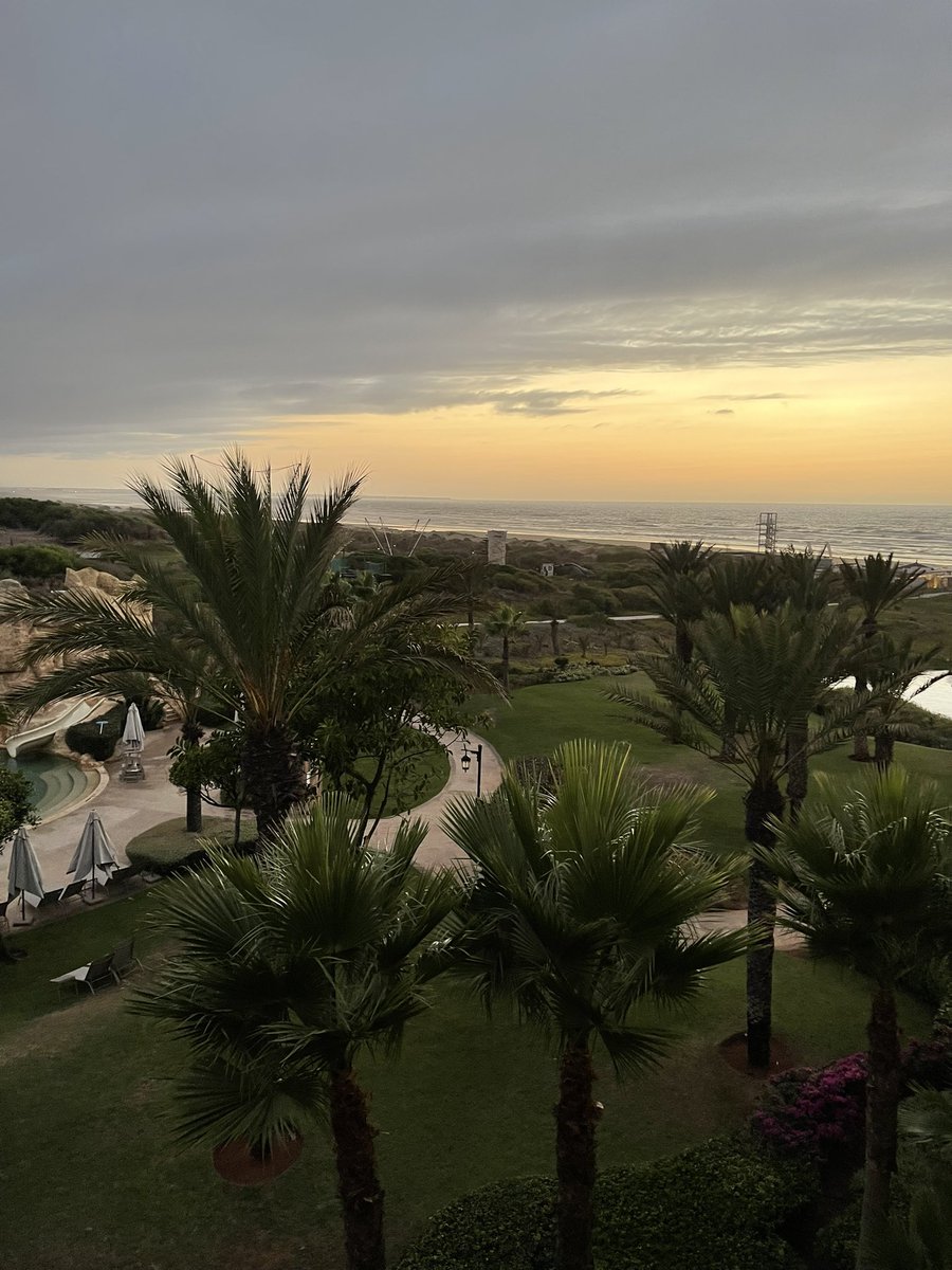 aiglevert8's tweet photo. Amazing and beautiful view https://t.co/8Cizlev9az