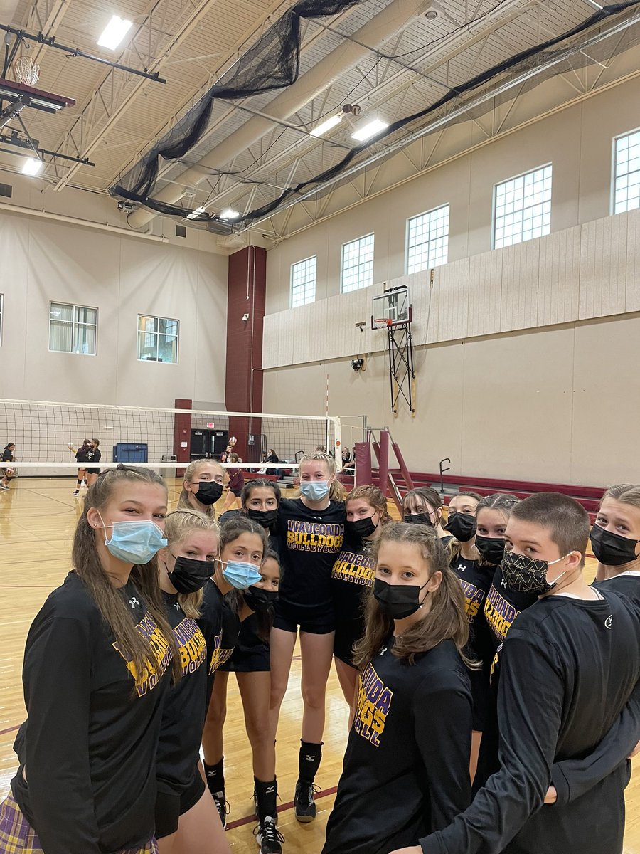 srta_arend's tweet photo. First frosh tourney at Marengo, lost to RB 1, 20-22 &amp; 21-3 but ready to vs Sycamore next! @GoWHSVolleyball https://t.co/tAe0LlO1pM