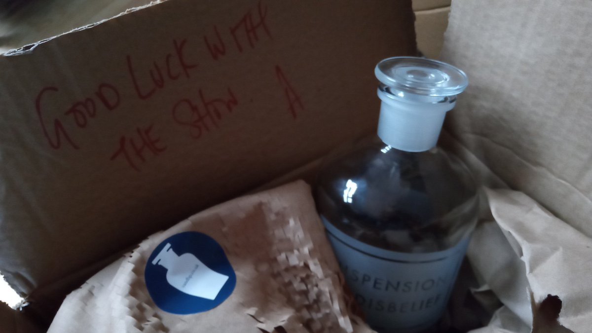 LA1Shortsuk's tweet image. @mendyourhead has provided all our awards since we started our film festival and we love how different and unusual they are! Even sending a little message inside the box! 😁
Here's the awards for this years 20/21 competitions. #filmfestival #shortfilm #indiefilm