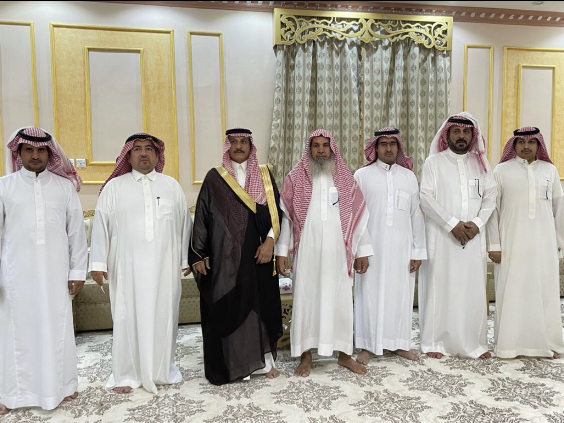 مجالس ذوي خزي tweet media