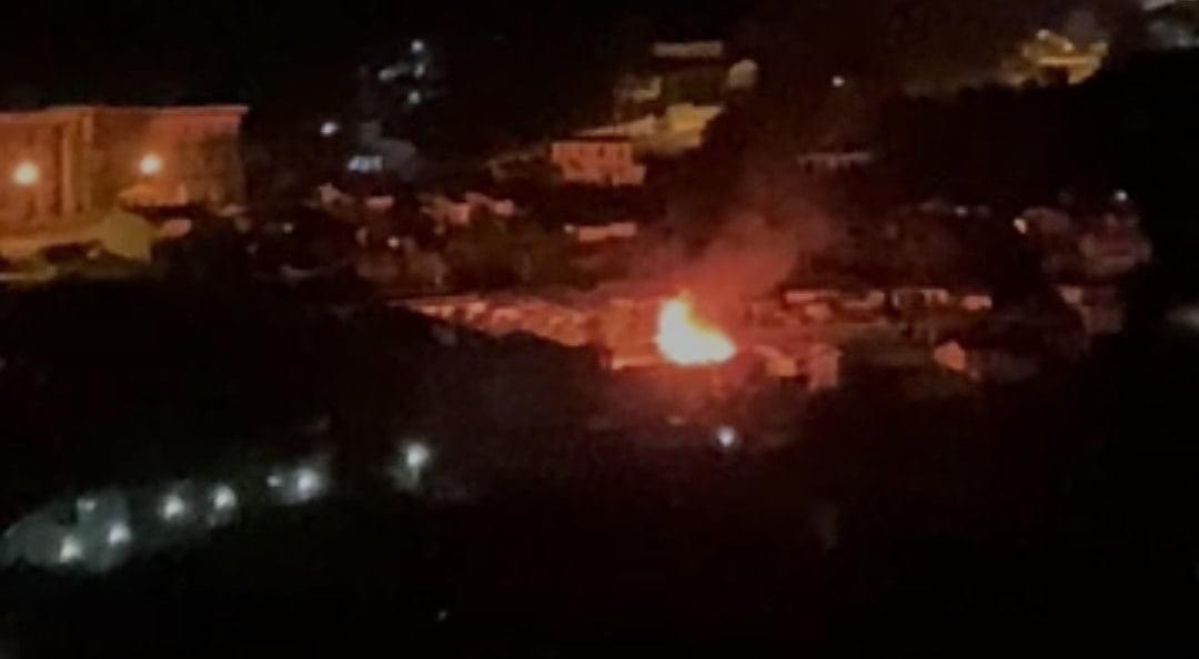 suchanms's tweet photo. In Hakha, heavy gunshots and explosions were heard at around 7:50 pm tonight, according to local outlets, adding that local civilians were hit by bullets. #WhatsHappeningInMyanmar #Sep18Coup https://t.co/NIHDKQ9hHX