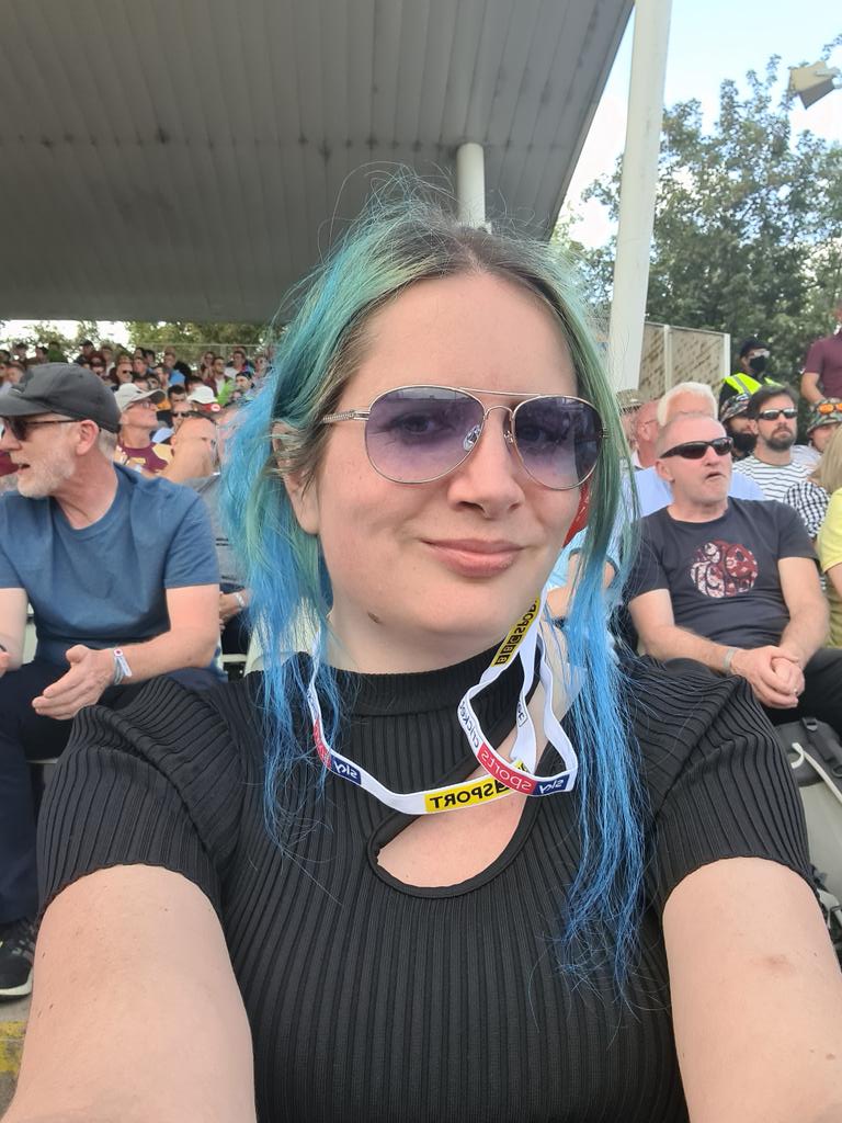 purexcess's tweet photo. Slightly tipsy, dancing to Baby Shark and befriending the pope #FinalsDay https://t.co/JjbxtxIfhV