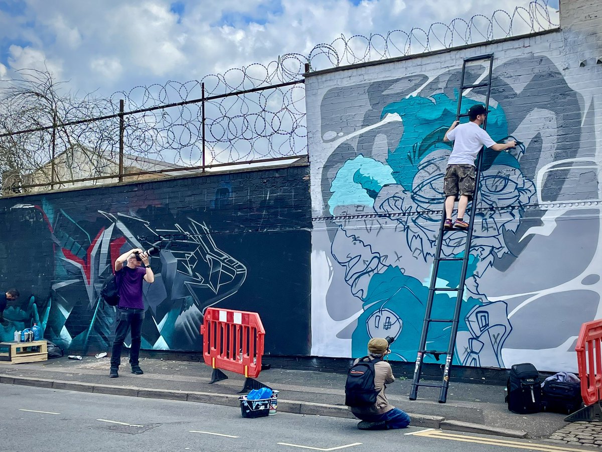 all_day_'s tweet photo. Great vibe in #Digbeth today @highvisfest 🤩 back in the week to see the newly finished additions. 🙌🏼😎
#highvisfest #StreetArt #highvisstreetartfest https://t.co/gulJH7vrS8