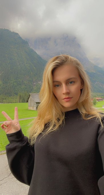 Go hiking with me? https://t.co/WXapnb6w79