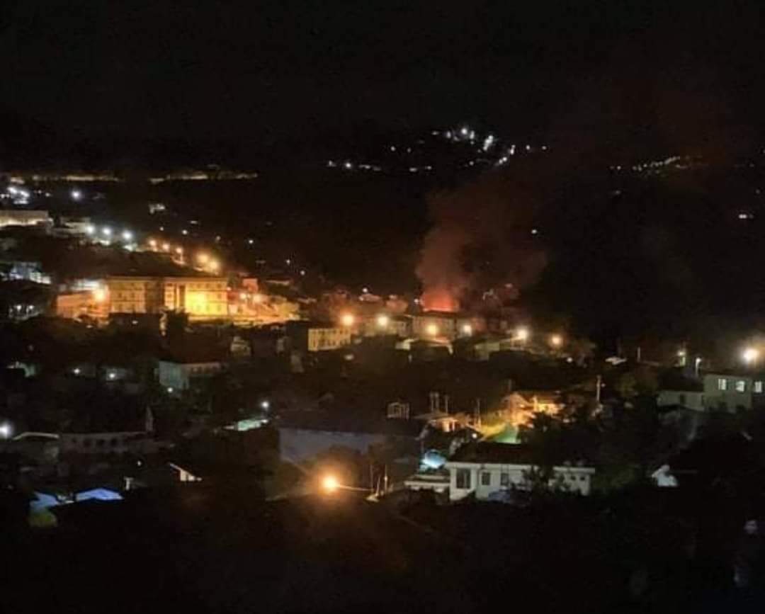 ChuchuNang's tweet photo. Photo news: Hakha - the capital of Chin State, Myanmar is currently under attack by the military junta.
#WhatsHappeningInMyanmar 
#prayforchin https://t.co/ArwUkkNCSE