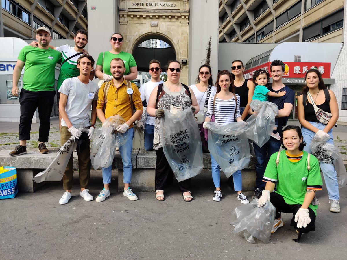 PierreBenassaya's tweet photo. Encore des kilos de déchets ramassés aujourd’hui avec @GrainesPop et @LesClimato aux orgues de Flandre ! 
#WorldCleanUpDay https://t.co/1GrGrxEQKd