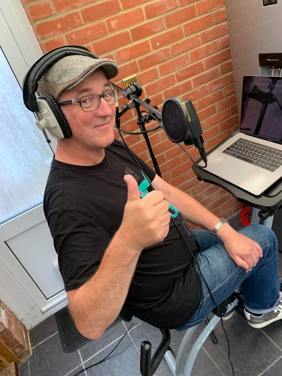 New GFOTR from @fruitbatUSM's now online!  Tunes from <a href="/TheWildhearts/">The Wildhearts</a> <a href="/Bleach_Lab/">Bleach Lab</a> #Flossing <a href="/DespJournalist/">Desperate Journalist</a> <a href="/SalvationJayne/">Salvation Jayne</a> <a href="/MrJimBob/">Jim Bob</a> @tankusthehenge <a href="/SoftCellHQ/">Soft Cell</a> @WeArePetNeeds <a href="/GazBrookfield/">Gaz Brookfield</a> <a href="/ghostsofmen/">GhostsofMen</a> <a href="/KeithTOTP/">Keith TOTP</a> <a href="/nun_habit/">Nun Habit</a> <a href="/GIRLImusic/">girli</a>

phoenixfm.com/2021/09/18/get…