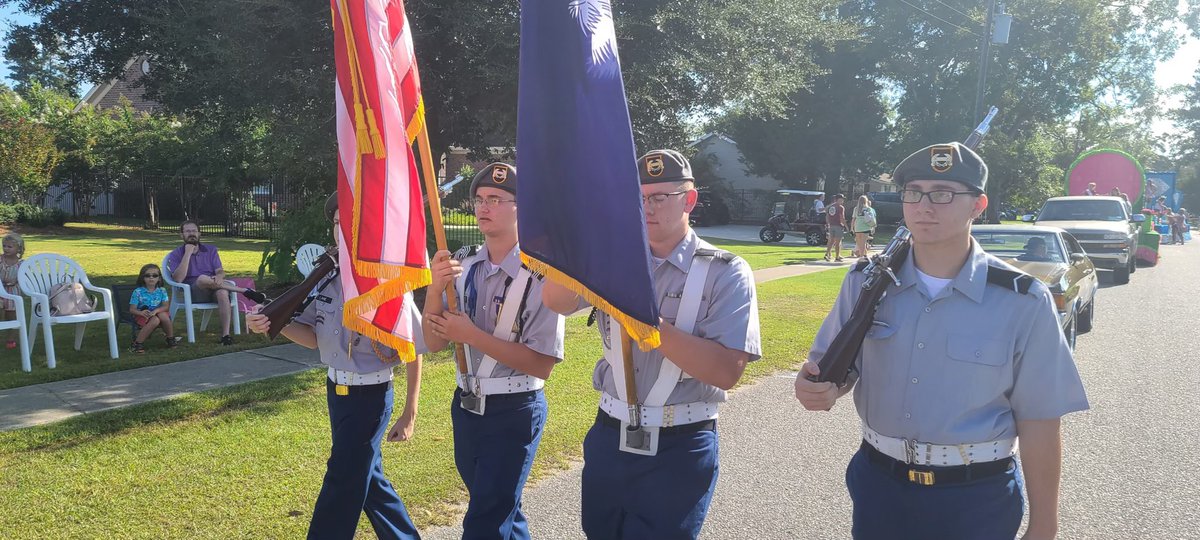 lorisHSPrin42's tweet photo. #lorisjrotc representing #lorishighschool with pride. #bringingprideback https://t.co/TSQba1xmD3