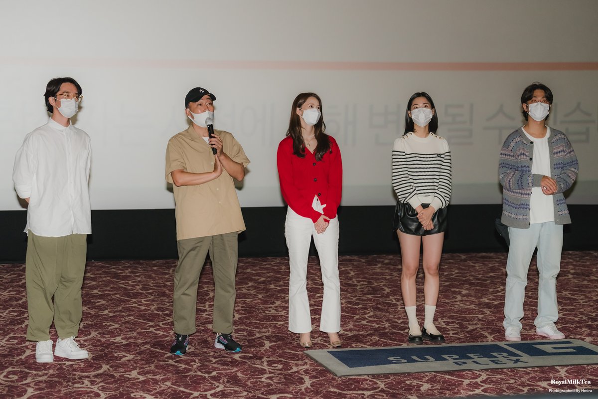 RMilkTea0117's tweet photo. 21.9.18. 영화 기적 무대인사
#박정민 #이성민 #이수경 #이장훈 #윤아 #임윤아 #소녀시대윤아 #소녀시대 #영화기적 #기적 #무대인사 #롯데시네마 #롯데시네마월드타워 https://t.co/ejGkD3Kn3E