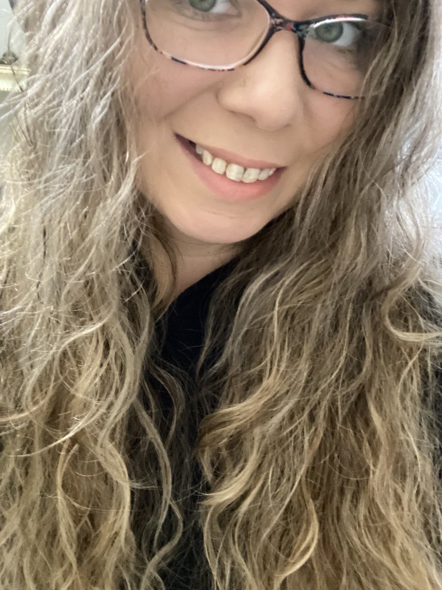 Sweetntwiztid's tweet image. Trying out the new tinted moisturizer from @ultabeauty from @Itcosmetics covered my rosacea pretty damn good without looking like a ghost lol. You’d never know I’m going to be 40 next month! #lovingit #nofilter #smilebehappy