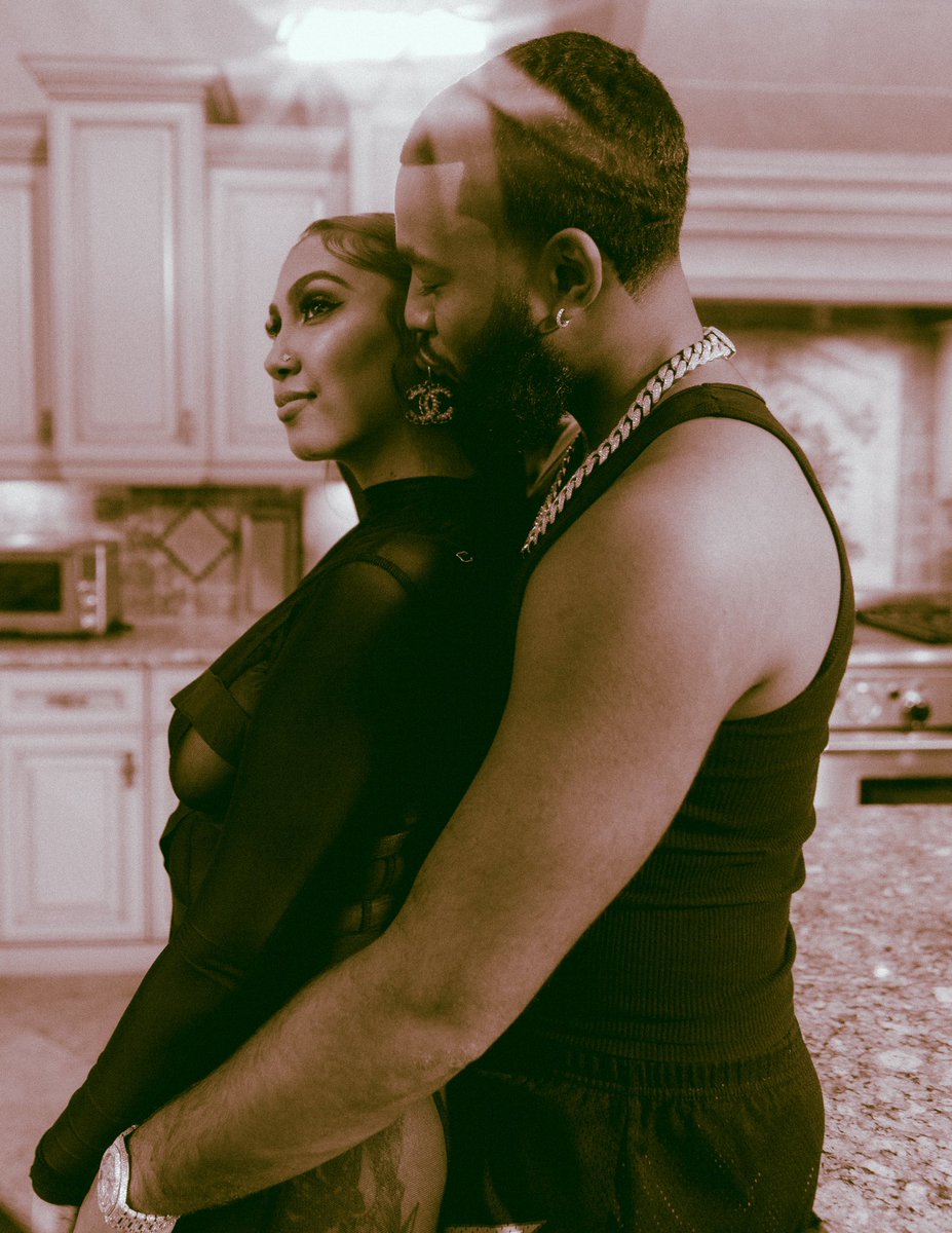 queennaija's tweet photo. Nothing real can be threatened .. https://t.co/2cPvO5AaPg