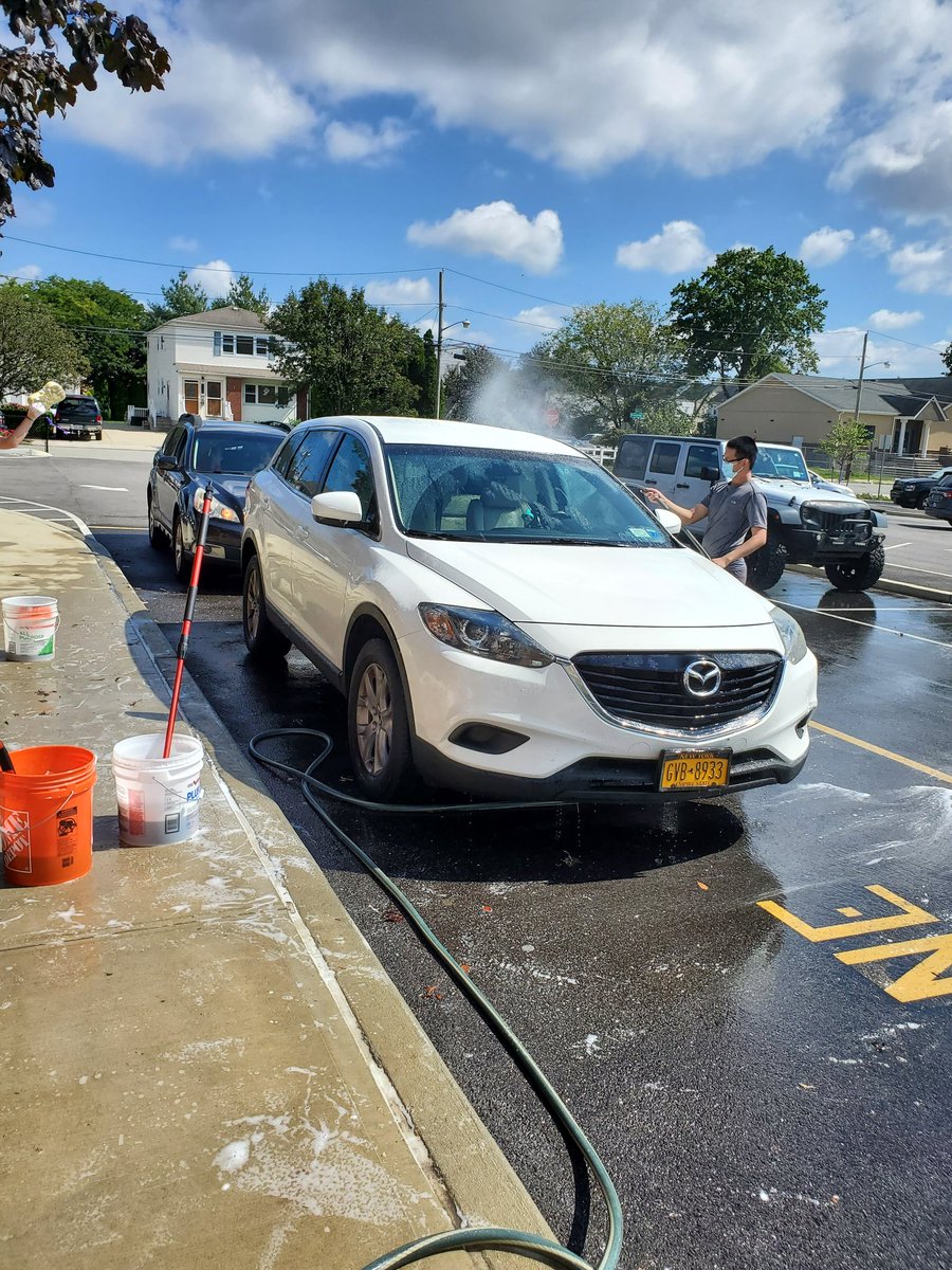 Supporting our Senior car wash
@MineolaHS2022 <a href="/mineolahs/">Mineola High School</a>