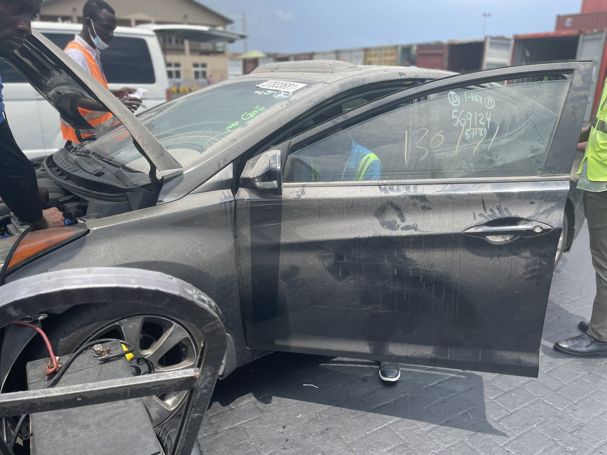 prinaketrading's tweet photo. It has finally arrived | Clearing is SUCCESSFUL. Cherish customer, we appreciate you for trading your 2013 HYUNDAI ELANTRA LIMITED with #PrinakeTrading
#Excellence #AutoAuctionPurchase #TemaPort #Clearing
We’re just a text or a call away..
Call: 0203400477 / WhatsAp: 0233059006 https://t.co/6bqKhPfTXt
