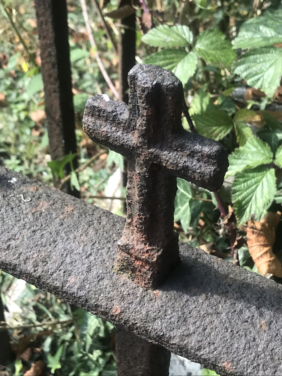 ChurchPeartree's tweet photo. If you've never visited our churchyard, it's a beautiful place to explore. We have an ecology trail and a literary trail to help. https://t.co/lxnAyg82l9