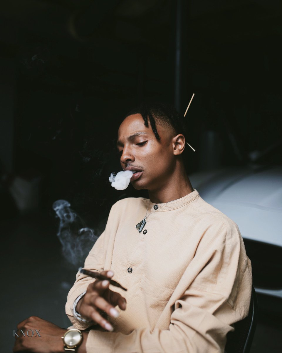 kx_ghost's tweet photo. RAISING BARS LIKE LAMAR ON THE POGO!!🤾🏾‍♂️
I’M SELLING ART, SELLIN' SOULS BY THE BOGO. AT THE DOJO!!!🧘🏾‍♂️

HERE’S TO 25!!!

📸:@TylaKnox 
#VIRGO #bamastate #timeoff #25 https://t.co/YJIom3iMs9