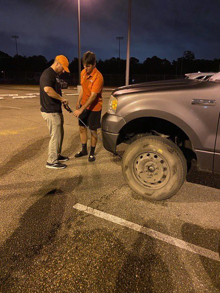 HUGE shoutout to <a href="/coachsimoneaux/">David Simoneaux</a> for helping <a href="/EastonLonibos/">Easton Lonibos</a> with this 3AM flat tire. Following a HUGE win over W. Monroe and a long ride back to <a href="/CHS_BR/">Catholic High School</a>, Coach continued coaching! #winning
