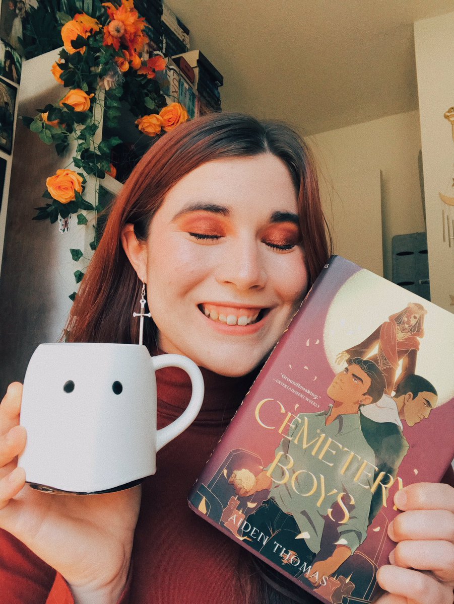 Boo 👻!!! This ghost mug and Cemetery Boys , truly a great pairing together @aidenschmaiden @SwoonReads @BNBuzz @chaptersindigo