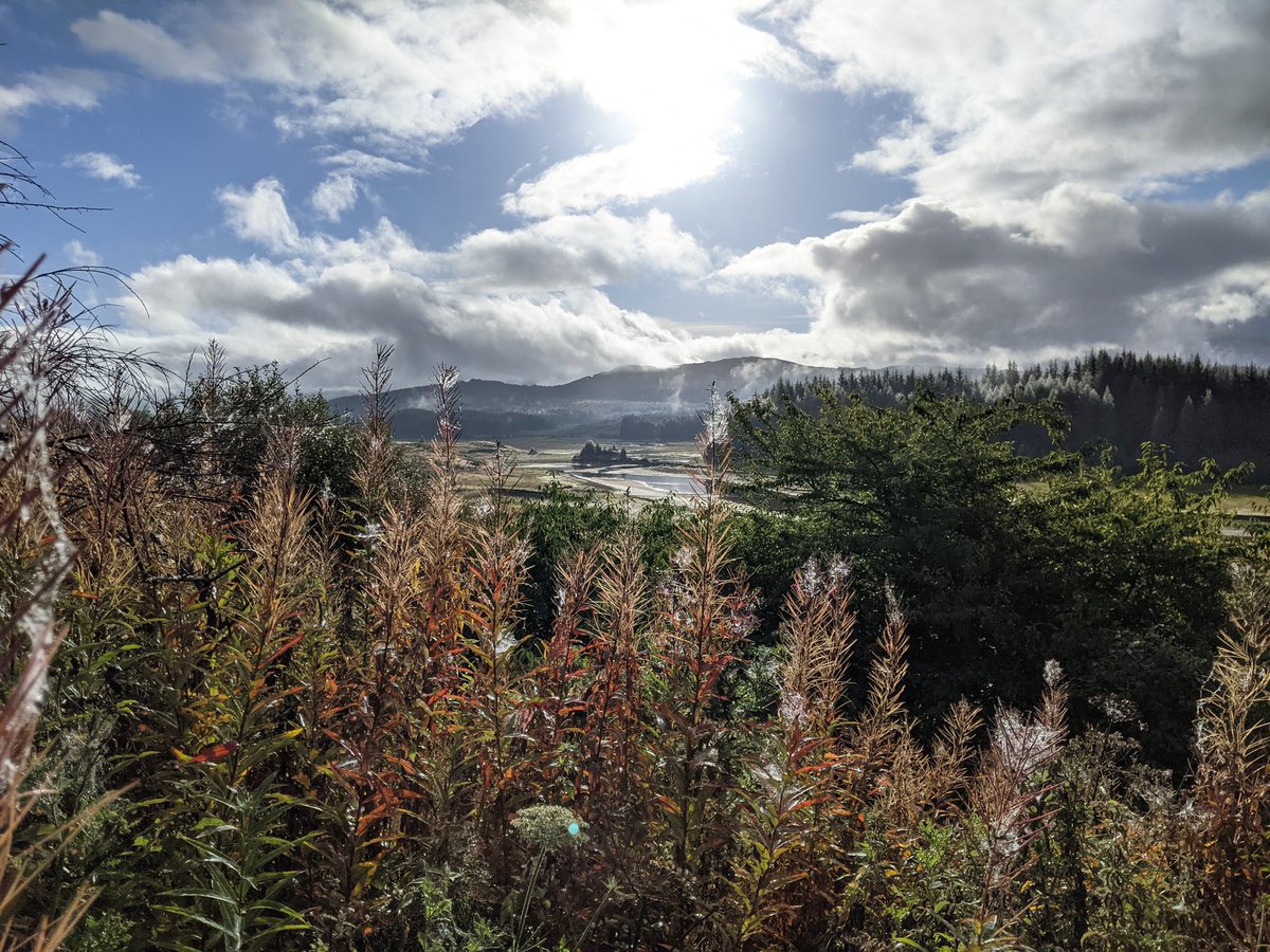Varves in wild in sunny Scotland on the <a href="/QuaternaryRA_UK/">QRA</a> West Grampian Highlands trip