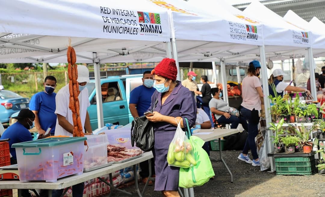 rimmupa's tweet photo. ¡Todo un éxito! Un sábado de compras y alegría se vivió en Tocumen con la feria #Rimmu. Recuerda que estaremos visitando todos los corregimientos con alimentos frescos a precios accesibles.

#TodosUnidosPorPanamá #FeriasRimmu #MercadosRimmu https://t.co/pNU6vPTuFV