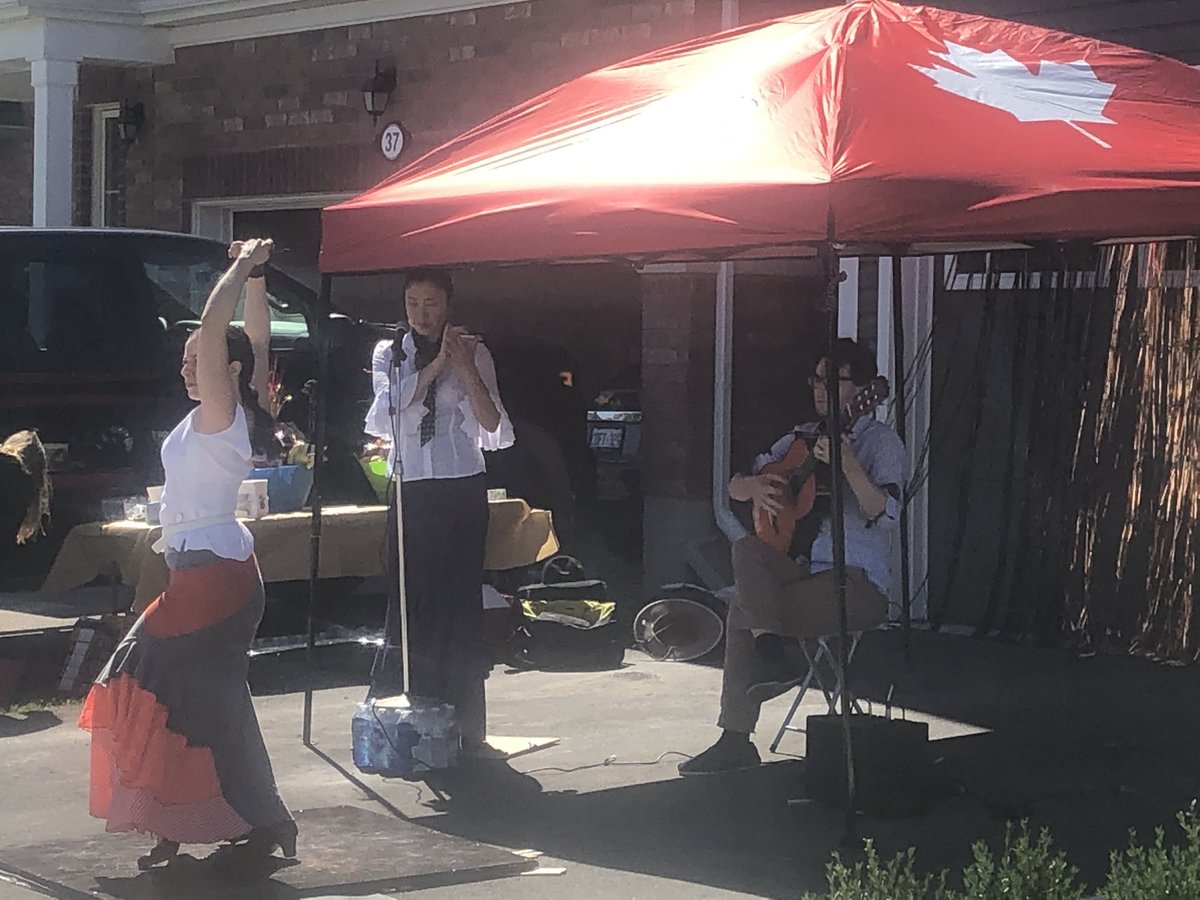 Ridgeback04's tweet photo. It’s  #NeighboursDay 2021.  Look for the concerts in your neighborhood at 3pm. Here are some pictures from our 1 pm concerts. https://t.co/FLrJyIafN3